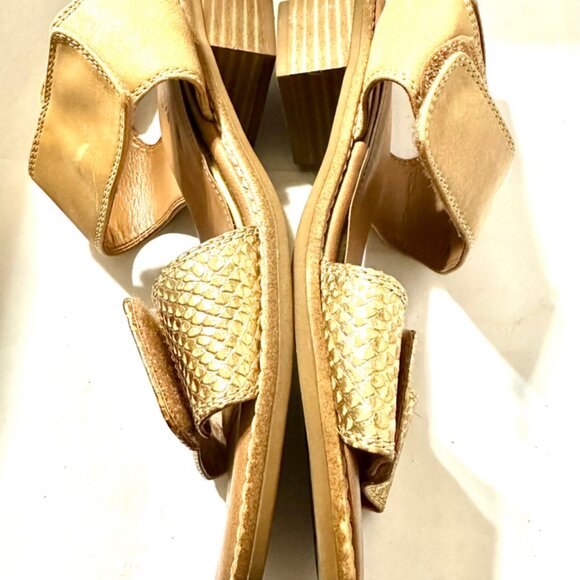 Comfortiva Womens Baja Leather Open Toe Casual Sandals metallic ginger Sz 8.5 W - Picture 5 of 7